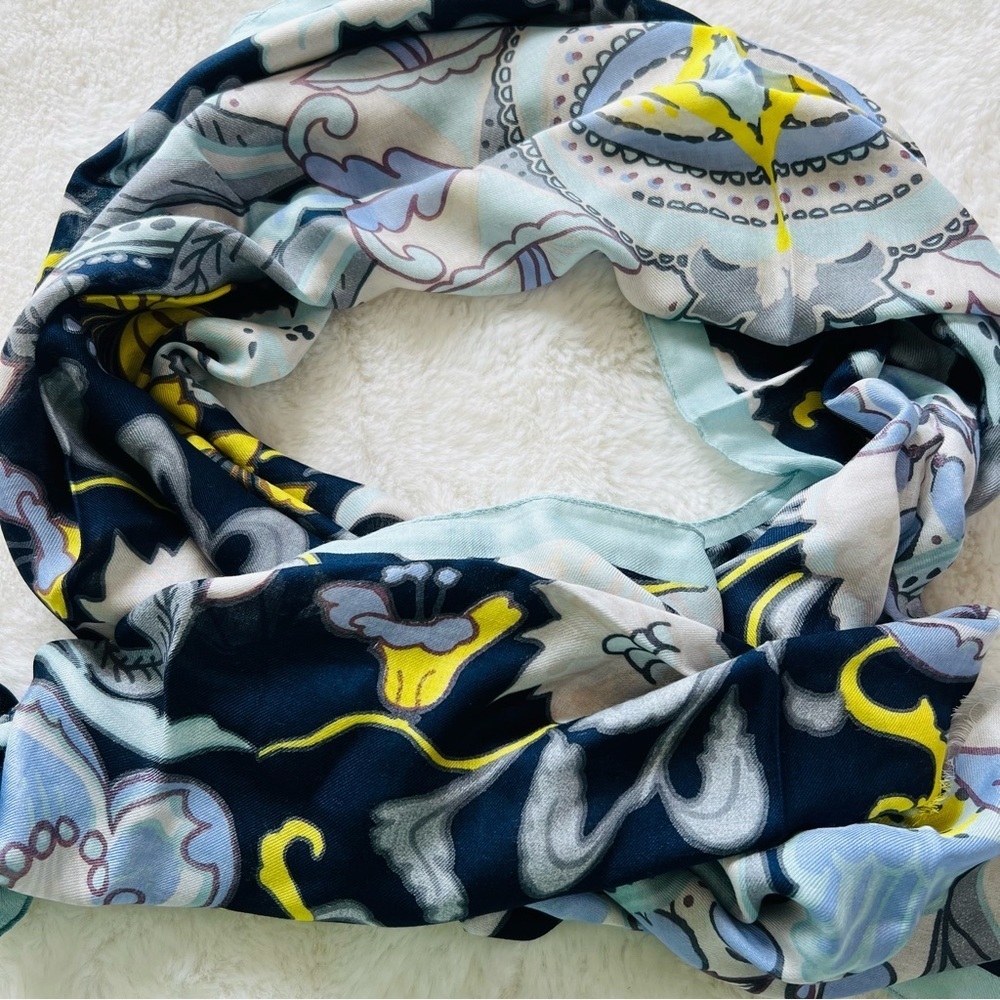 New Floral Patterned  FRAAS SCARF 23”x68”